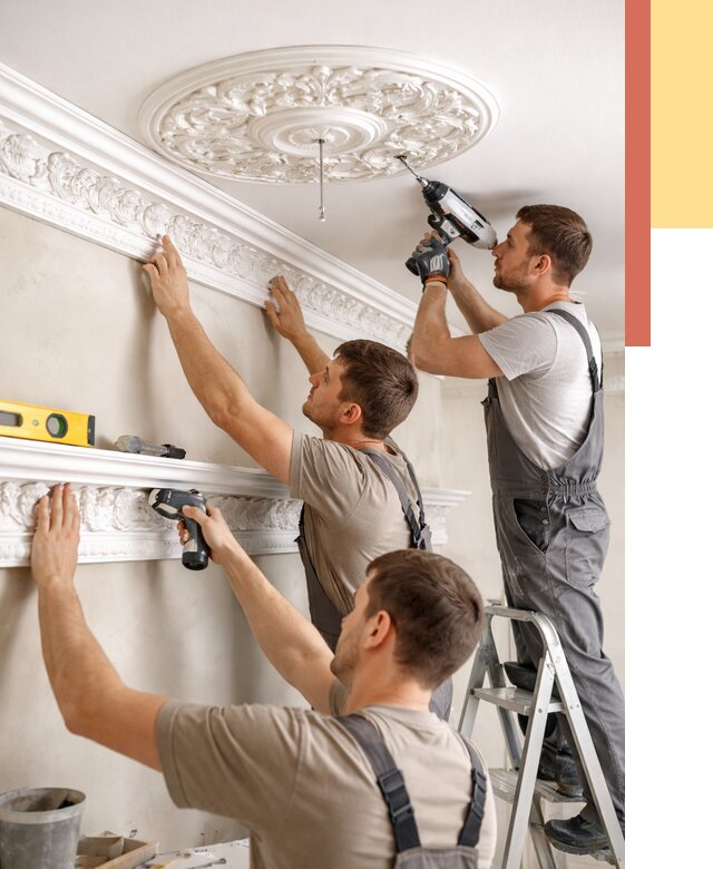 Монтаж лепнины на потолок в Ломоносове от 3278 руб. быстро и недорого | ОТДЕЛОЧНИК-Лмн